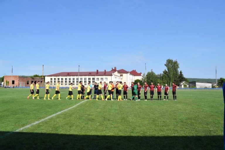 У ФУТБОЛЬНОМУ МАТЧІ МІЖ ЯМНИЦЬКОЮ ТА П’ЯДИЦЬКОЮ ОТГ ПЕРЕМОЖЦЯ НЕ ВИЗНАЧЕНО