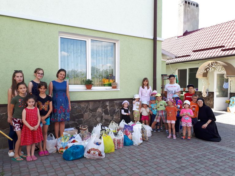 ЯМНИЦЬКИЙ ЛІЦЕЙ ВЗЯВ УЧАСТЬ У БЛАГОДІЙНІЙ АКЦІЇ