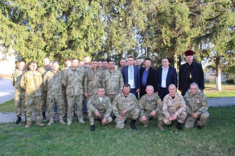 У ЯМНИЦЬКІЙ ОБ’ЄДНАНІЙ ГРОМАДІ ВШАНУВАЛИ ЗАХИСНИКІВ УКРАЇНИ