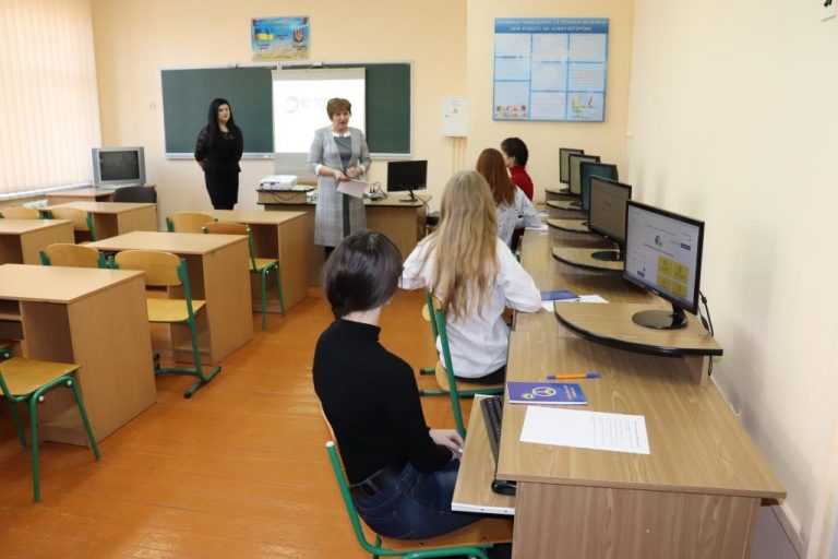 ПРОФОРІЄНТАЦІЙНИЙ УРОК ДЛЯ СТАРШОКЛАСНИКІВ ЯМНИЦЬКОГО ЛІЦЕЮ