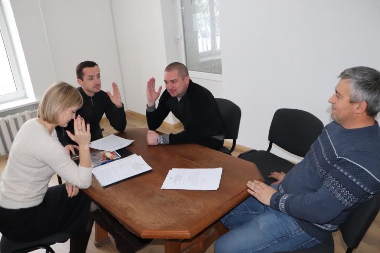 ВІДБУЛИСЯ ЗАСІДАННЯ КОМІСІЇ З ПИТАНЬ ЗАХИСТУ ПРАВ ДИТИНИ ТА АДМІНІСТРАТИВНОЇ КОМІСІЇ ПРИ ВИКОНАВЧОМУ КОМІТЕТІ ЯМНИЦЬКОЇ СІЛЬСЬКОЇ РАДИ ОТГ