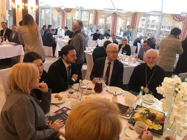 РОМАН КРУТИЙ ВЗЯВ УЧАСТЬ У МОЛИТОВНОМУ СНІДАНКУ ЗА МИР В УКРАЇНІ