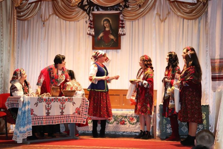 ТРАДИЦІЯ ПАВЕЛЕЦЬКИХ ВЕЧОРНИЦЬ