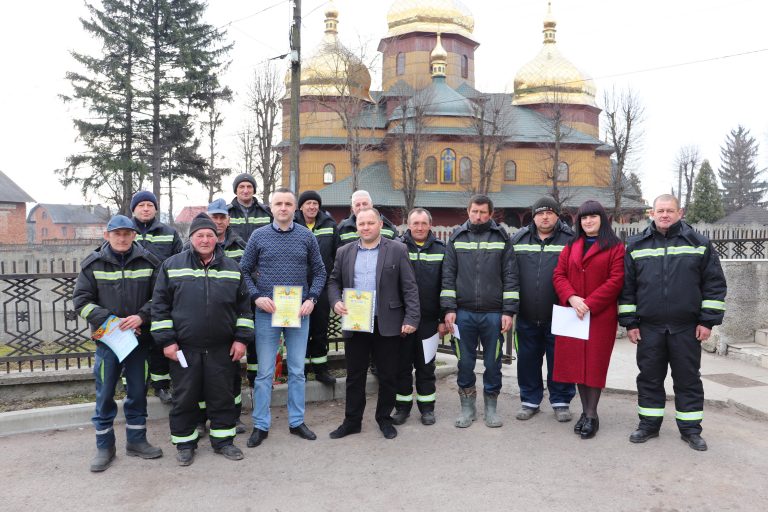 ПРАЦІВНИКІВ КП “ЯМНИЦЯ” ПРИВІТАЛИ З ПРОФЕСІЙНИМ СВЯТОМ