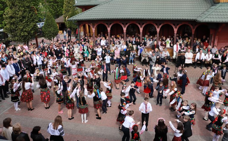 ВЕЛИКОДНІ ПЕРЕДЗВОНИ СВЯТКОВИХ ГАЇВОК (ВІДЕО)