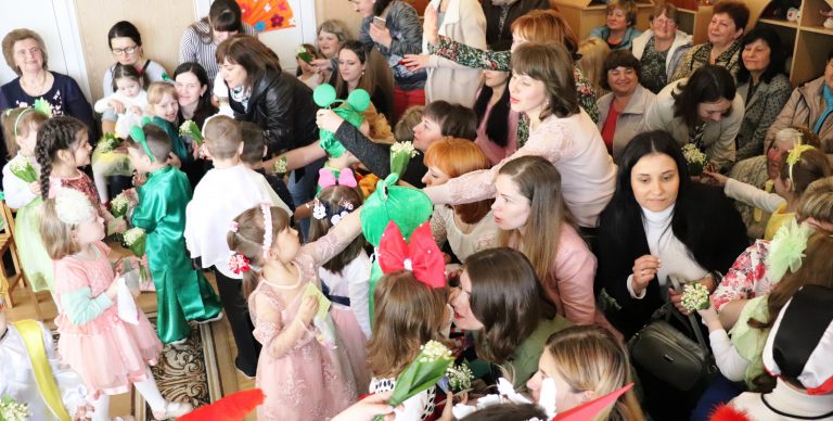 КВІТИ ДЛЯ НАЙРІДНІШОЇ У СВІТІ…