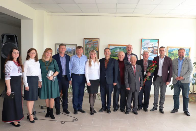 “КАРПАТСЬКИЙ КОЛОРИТ” АНТОНА ТА ВОЛОДИМИРА ШПІЛЬЧАКІВ (ВІДЕО)