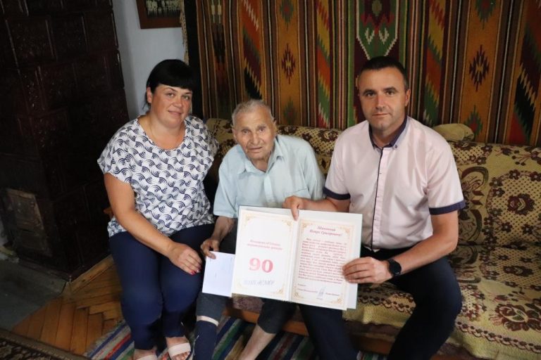 СІЛЕЦЬКОГО ДОВГОЖИТЕЛЯ ПРИВІТАЛИ З ПОВАЖНИМ ЮВІЛЕЄМ