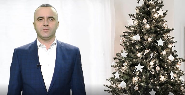 ВІТАННЯ З НОВИМ РОКОМ ТА РІЗДВОМ ХРИСТОВИМ ГОЛОВИ ЯМНИЦЬКОЇ ТЕРИТОРІАЛЬНОЇ ГРОМАДИ РОМАНА КРУТОГО