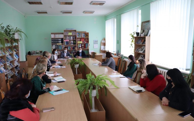 ПРИЙНЯТО РІШЕННЯ ЩОДО ПОДАЛЬШОГО ОСВІТНЬОГО ПРОЦЕСУ В ЯМНИЦЬКІЙ ТГ!