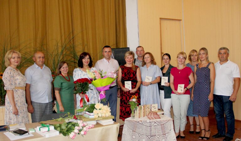 “ВИДИХ І ВДИХ”… ПРЕЗЕНТАЦІЯ ЗБІРКИ ПОЕЗІЙ НАТАЛІЇ КОРОЛЕВИЧ