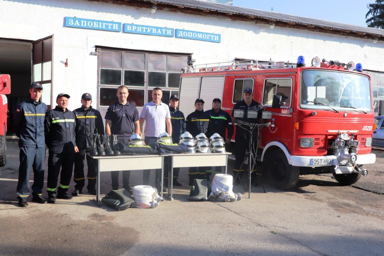 ЯМНИЦЬКІ РЯТУВАЛЬНИКИ ОТРИМАЛИ ПОЖЕЖНИЙ АВТОМОБІЛЬ ВІД ПОЛЬСЬКИХ КОЛЕГ