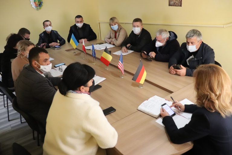 ПРО ОСВІТНІЙ ПРОЦЕС У ГРОМАДІ І НЕ ТІЛЬКИ. ЗАСІДАННЯ КОМІСІЇ ЯМНИЦЬКОЇ СІЛЬСЬКОЇ РАДИ З ПИТАНЬ ТЕБ і НС