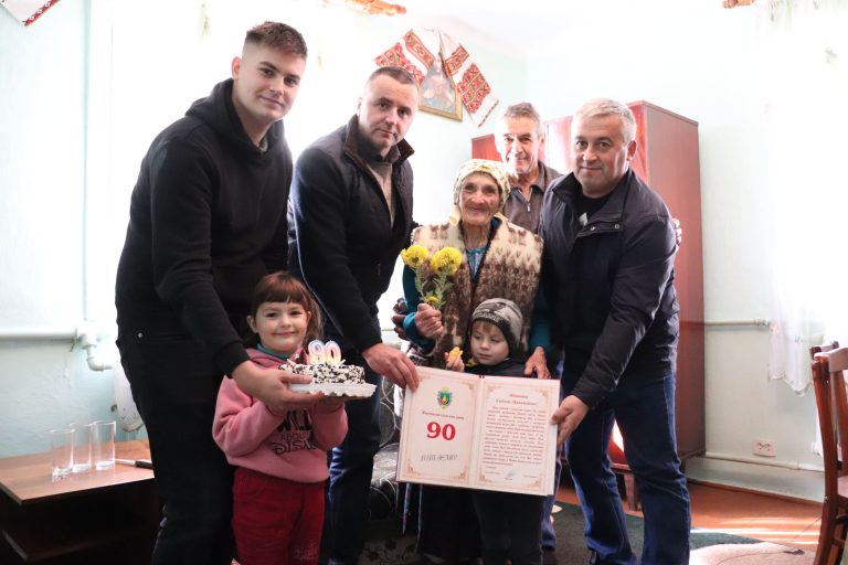 ЮВІЛЯРЦІ СЕЛА ТЯЗІВ – 90 ПОВАЖНИХ ЛІТ. ВІТАЄМО!