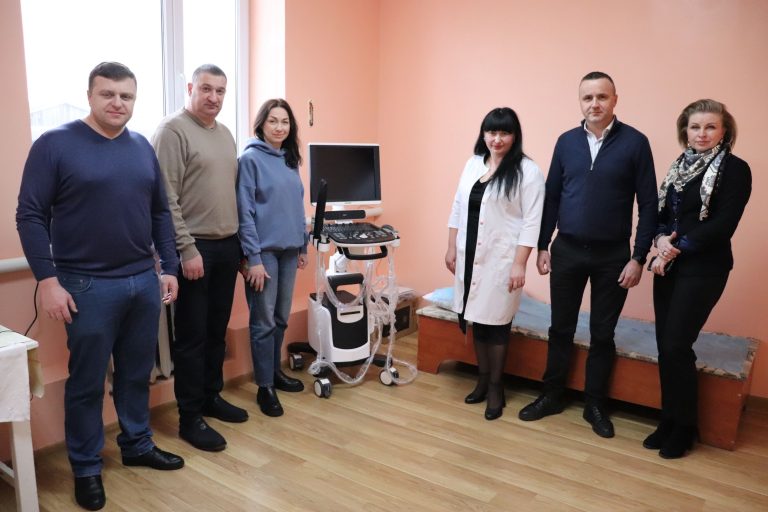 НОВЕ МЕДИЧНЕ ОБЛАДНАННЯ ДЛЯ ПАВЛІВСЬКОЇ АМБУЛАТОРІЇ