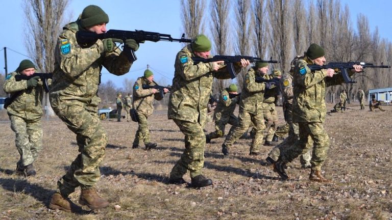 ПРИЄДНУЙСЯ ДО СТРІЛЕЦЬКОГО БАТАЛЬЙОНУ! ЗВІЛЬНЯЙ ВІД ОКУПАНТА СВОЮ РІДНУ ЗЕМЛЮ!