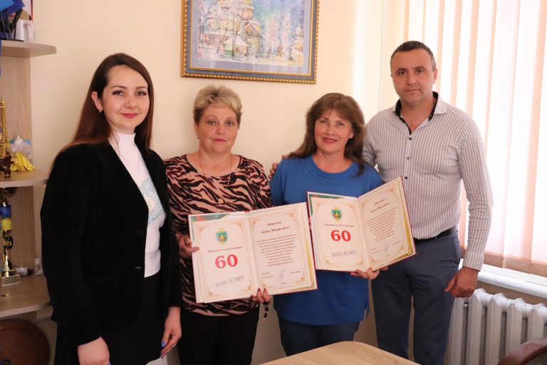 ДІЯЧІВ КУЛЬТУРИ ПРИВІТАЛИ З НАГОДИ ЮВІЛЕЮ 60-РІЧЧЯ