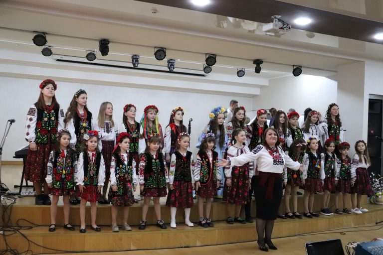 Я ВКЛОНЯЮСЬ ТОБІ, УКРАЇНО! ТВОРЧИЙ ЗВІТ УЧНІВ ТА ВИКЛАДАЧІВ ЯМНИЦЬКОЇ ДМШ