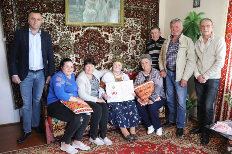 ДОВГОЖИТЕЛЬКА З ЯМНИЦІ ВІДЗНАЧИЛА 90-ЛІТТЯ. ВІТАЄМО!