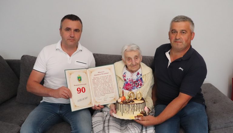 ДОВГОЖИТЕЛЬКА с. ТЯЗІВ ВІДЗНАЧАЄ 90-ЛІТНІЙ ЮВІЛЕЙ