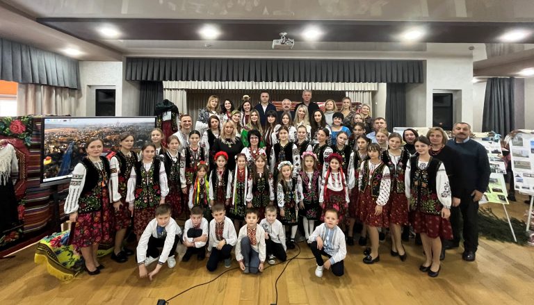 РІДНА ГРОМАДА ОЧИМА ДІТЕЙ