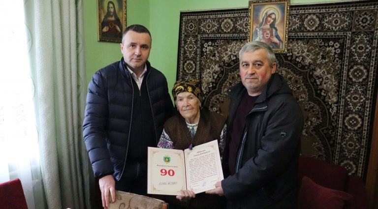 ЮВІЛЯРЦІ СЕЛА ТЯЗІВ – 90 ПОВАЖНИХ ЛІТ. ВІТАЄМО!
