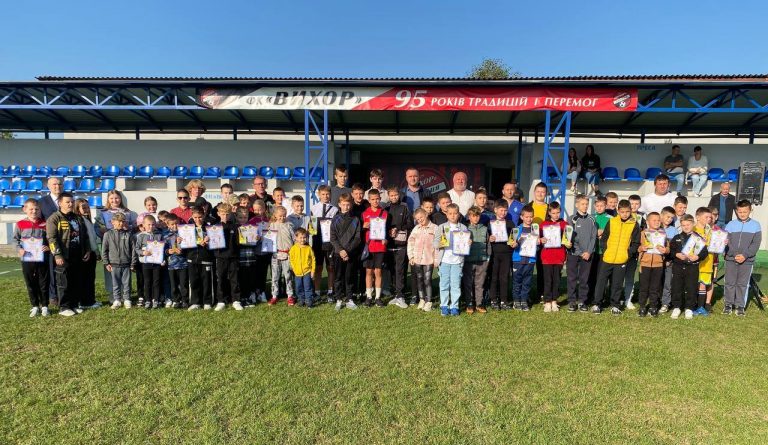 У ЯМНИЦЬКІЙ ДЮСШ ВІДЗНАЧИЛИ КРАЩИХ СПОРТСМЕНІВ