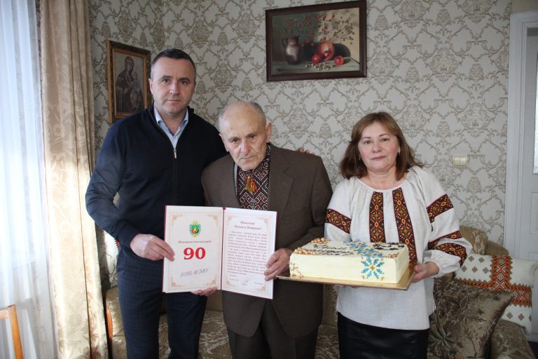 ДОВГОЖИТЕЛЬ З ЯМНИЦІ ВІДЗНАЧАЄ ПОВАЖНИЙ ЮВІЛЕЙ 90-РІЧЧЯ. ВІТАЄМО!