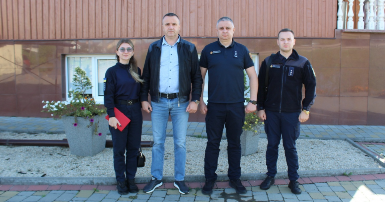 У ЯМНИЦЬКІЙ ГРОМАДІ ПРЕДСТАВИЛИ ОФІЦЕРІВ-РЯТУВАЛЬНИКІВ