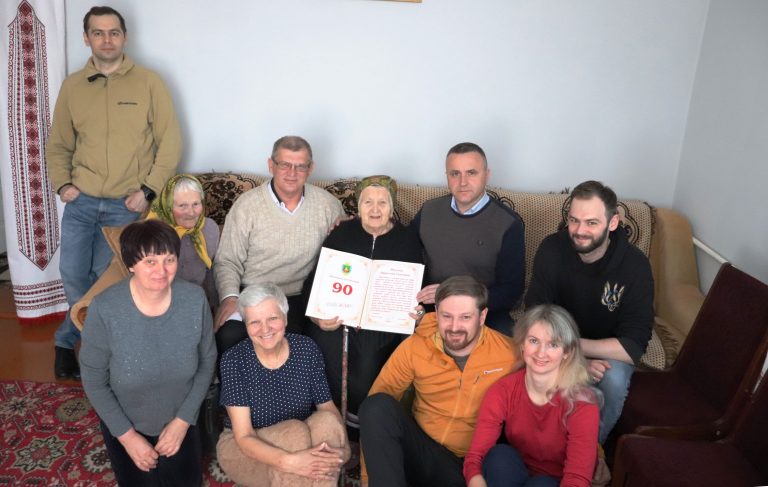 ЯМНИЧАНКА ПАРАСКОВІЯ ТКАЧ ВІДЗНАЧАЄ 90 ПОВАЖНИХ ЛІТ. ВІТАЄМО!