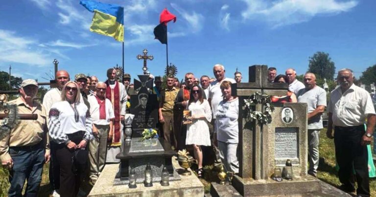 ПАМ’ЯТЬ, ЩО ЄДНАЄ ПОКОЛІННЯ. У ПАВЛІВЦІ ВШАНУВАЛИ 80-ТІ РОКОВИНИ З ДНЯ ЗАГИБЕЛІ ВОЇНА ОУН-УПА МИХАЙЛА ПЕТРАША “ЯВОРА”