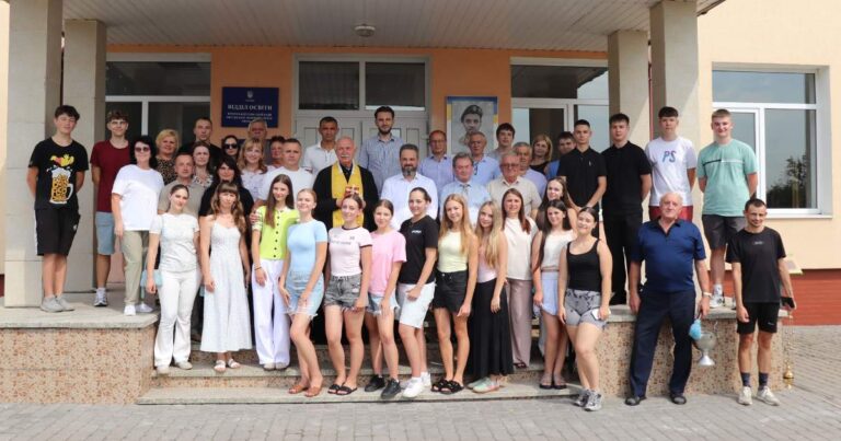 ЯМНИЦЬКУ ГРОМАДУ ВІДВІДАВ ГОЛОВА СОЮЗУ УКРАЇНЦІВ РУМУНІЇ МИКОЛА-МИРОСЛАВ ПЕТРЕЦЬКИЙ